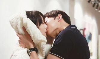 娱乐吃瓜情侣亲吻视频