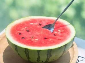 娱乐吃瓜的封面怎么做,从吃瓜封面看幕后故事